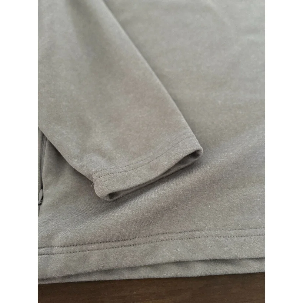 IZOD Gray Long Sleeve 1/4 Zip Pullover Men Size L Orange‎ Accents